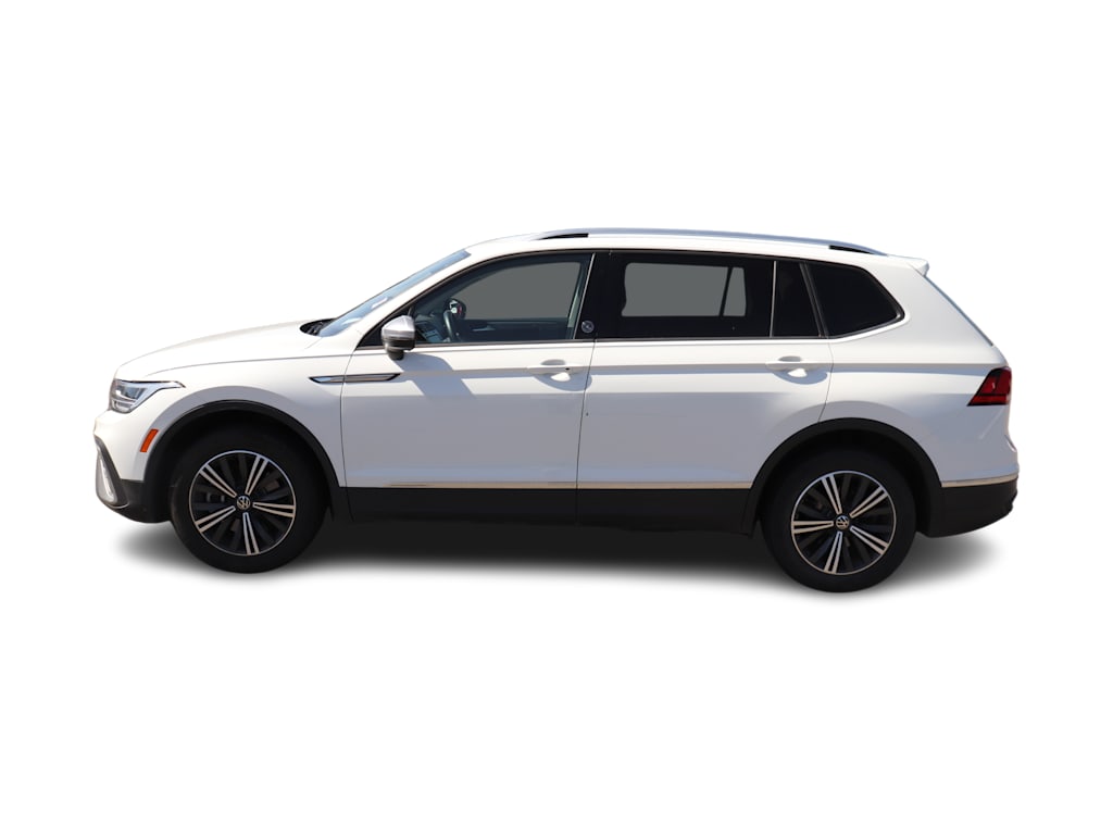 Thumbnail: 2024 Volkswagen Tiguan - 3