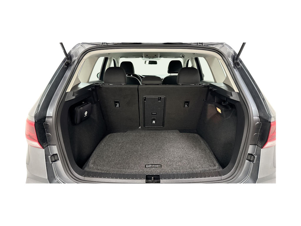 Thumbnail: 2022 Volkswagen Taos - 17