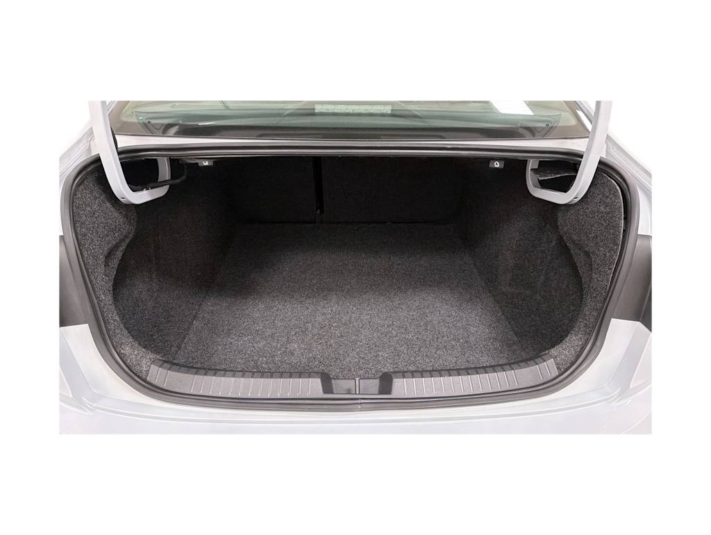 Thumbnail: 2019 Volkswagen Jetta - 17