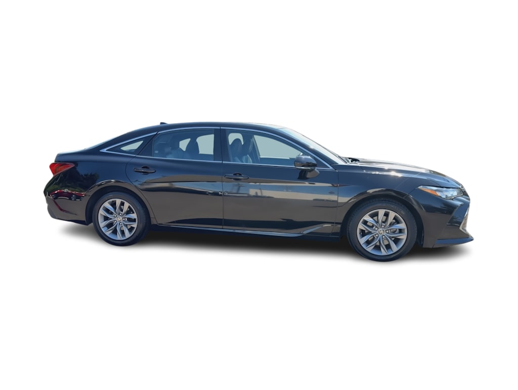 Thumbnail: 2022 Toyota Avalon - 22