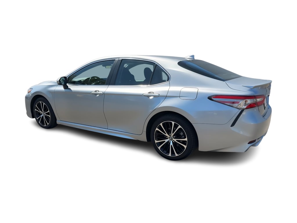 2019 Toyota Camry SE 4