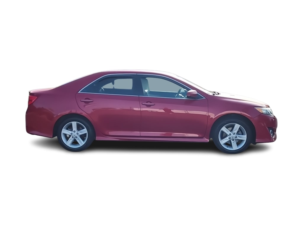 Thumbnail: 2014 Toyota Camry - 23
