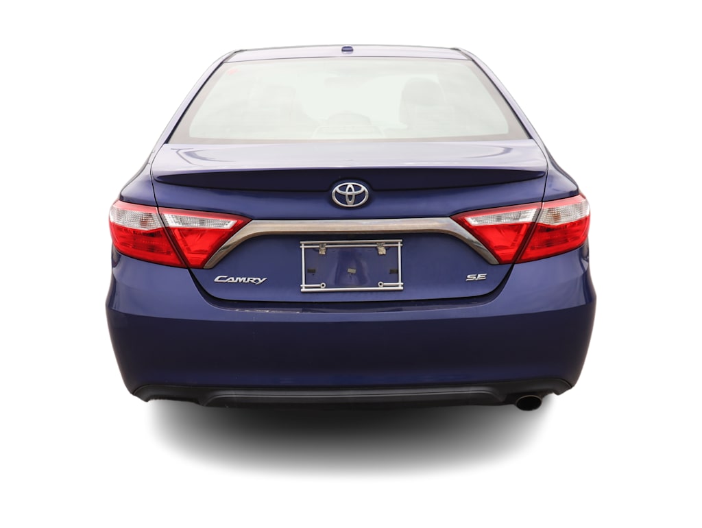 Thumbnail: 2015 Toyota Camry - 11