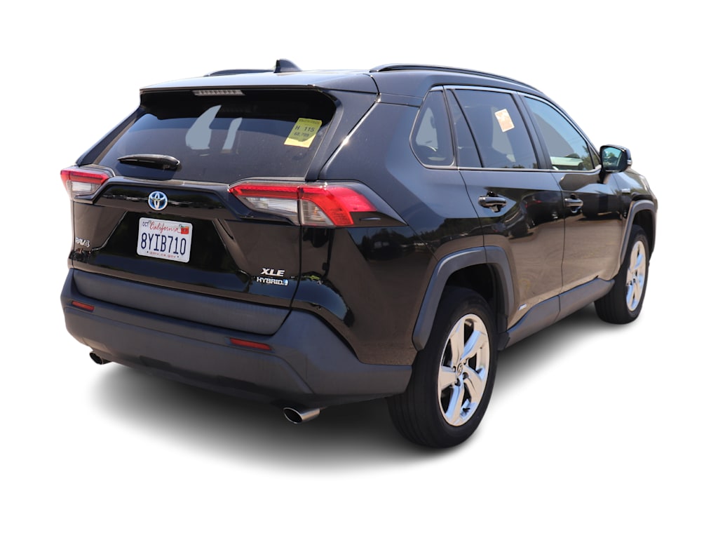 Thumbnail: 2021 Toyota RAV4 - 11
