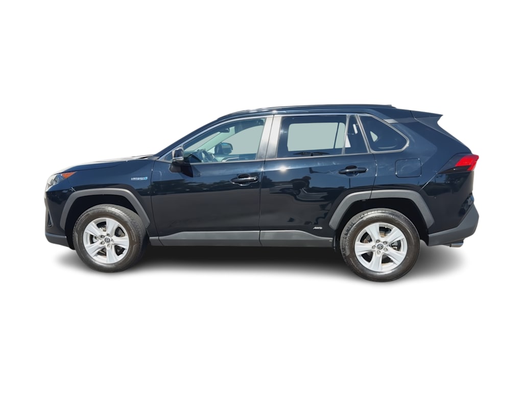 Thumbnail: 2021 Toyota RAV4 - 21