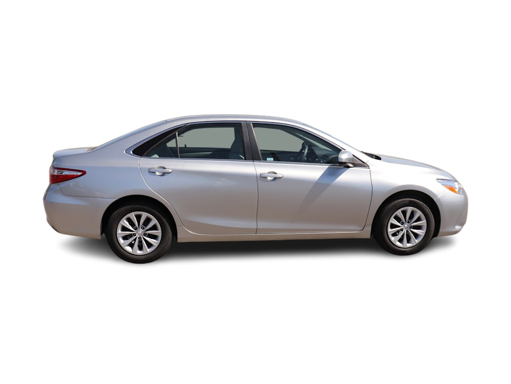 Thumbnail: 2016 Toyota Camry - 10