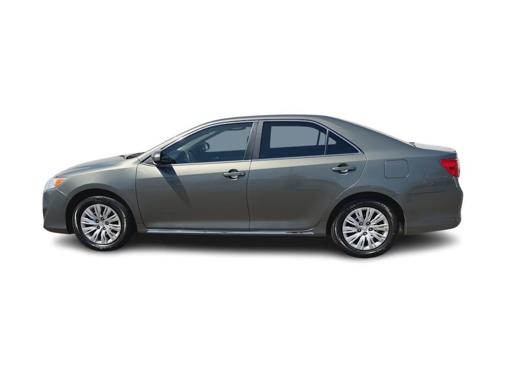 Thumbnail: 2014 Toyota Camry - 22