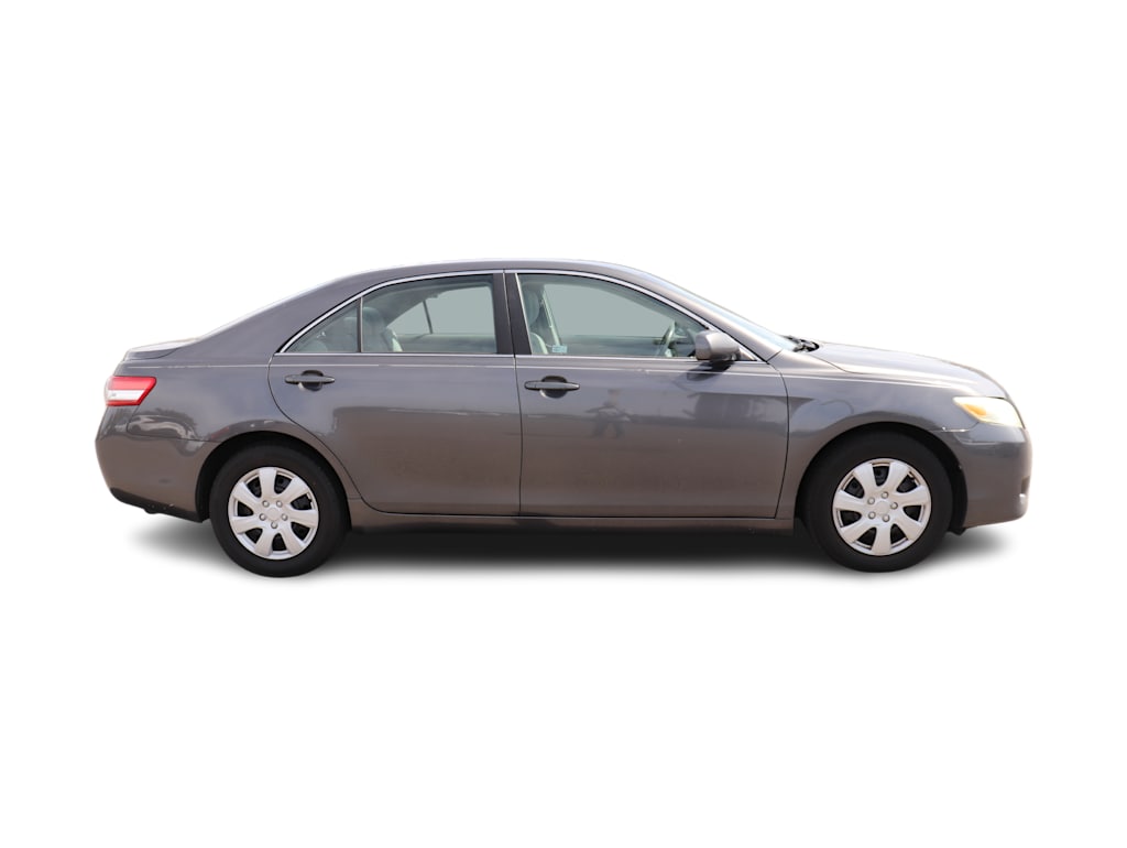 Thumbnail: 2011 Toyota Camry - 10