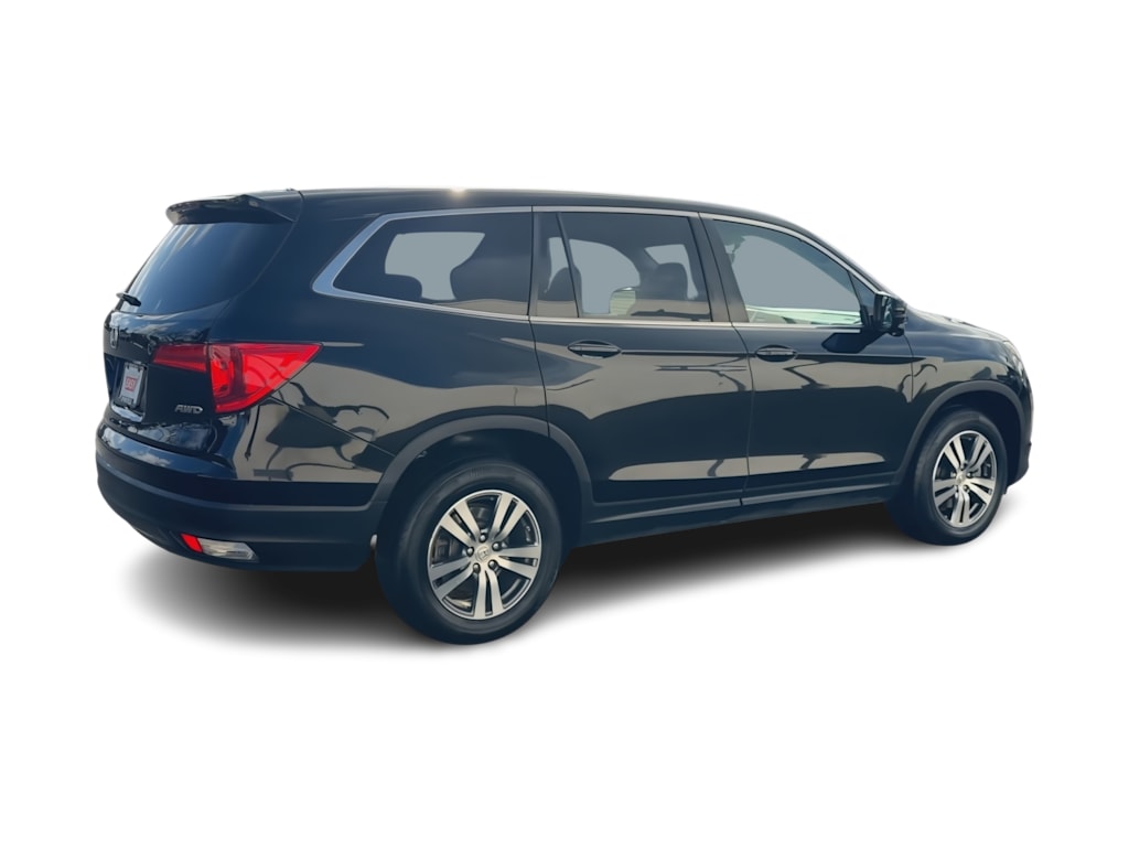 Thumbnail: 2017 Honda Pilot - 23