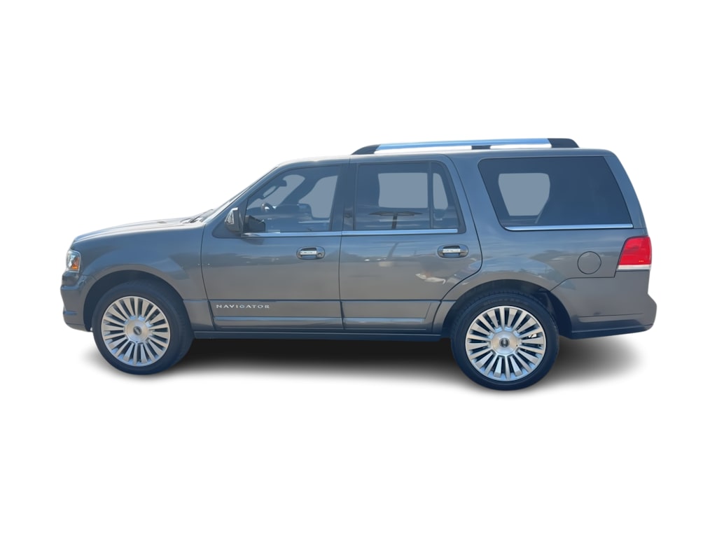 Thumbnail: 2016 Lincoln Navigator - 21