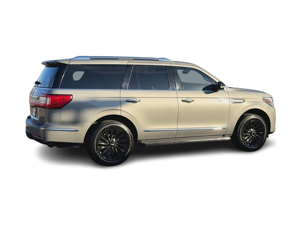 Thumbnail: 2019 Lincoln Navigator - 23