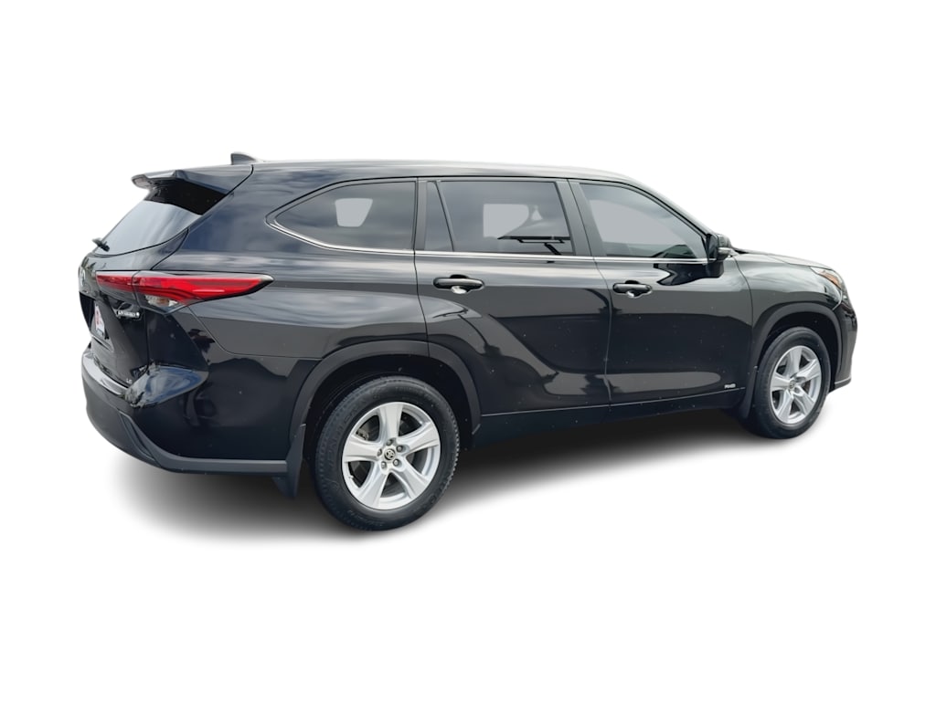 Thumbnail: 2023 Toyota Highlander - 23