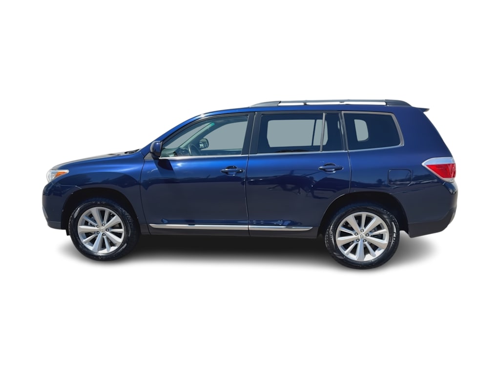 Thumbnail: 2011 Toyota Highlander - 21
