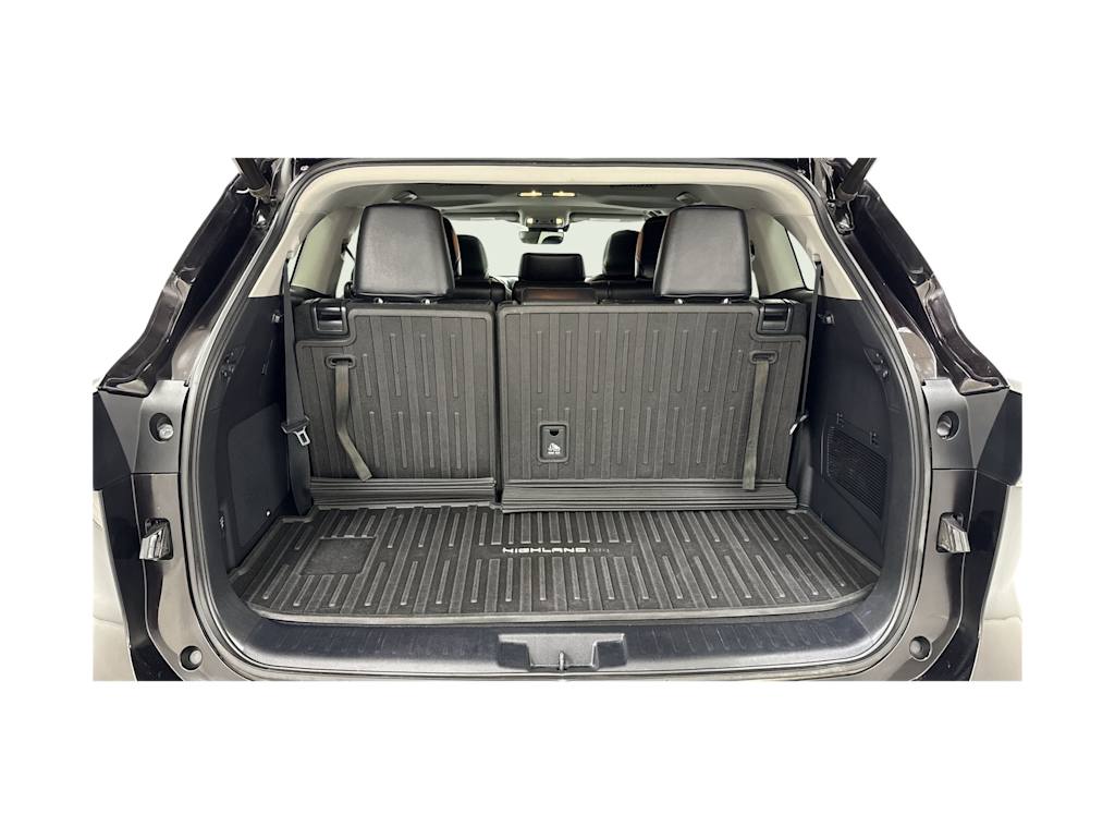 Thumbnail: 2021 Toyota Highlander - 17