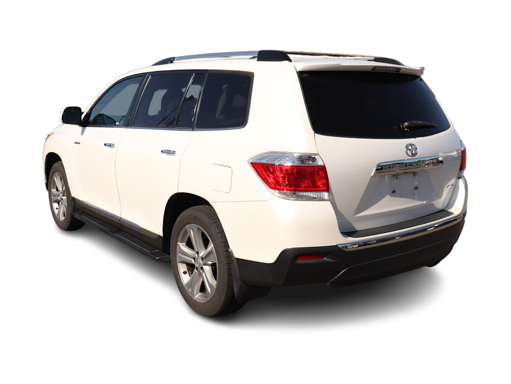 Thumbnail: 2013 Toyota Highlander - 4