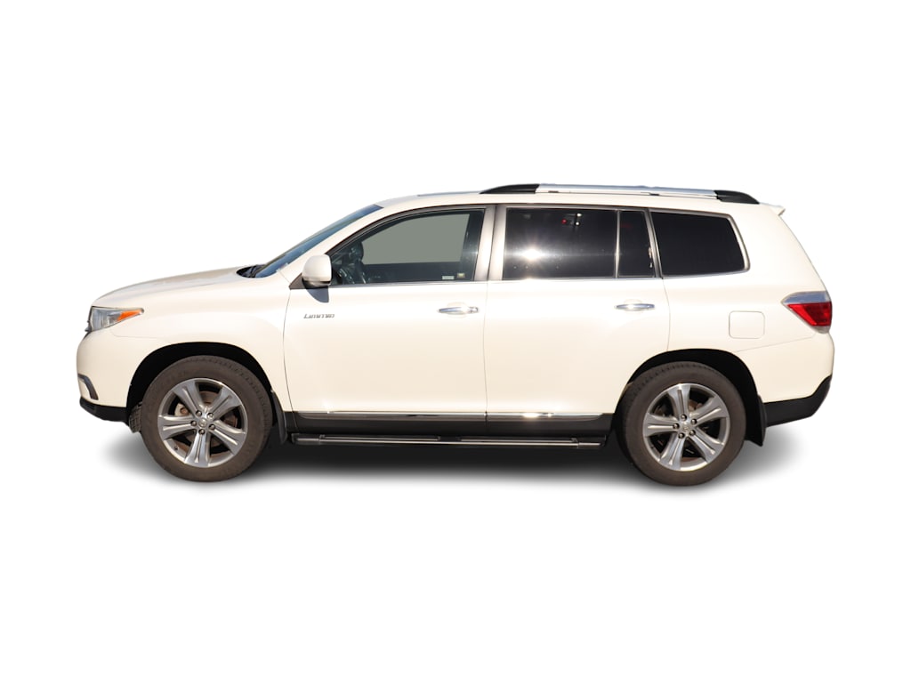 Thumbnail: 2013 Toyota Highlander - 3