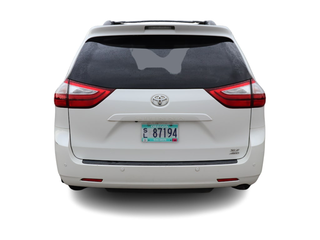 Thumbnail: 2017 Toyota Sienna - 4