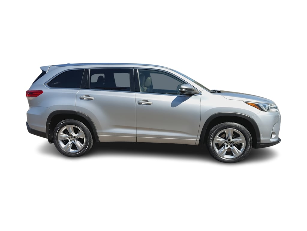 Thumbnail: 2018 Toyota Highlander - 25