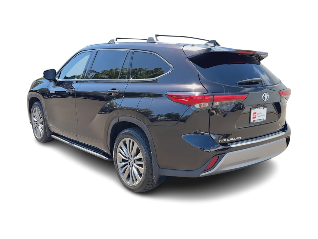 Thumbnail: 2020 Toyota Highlander - 4