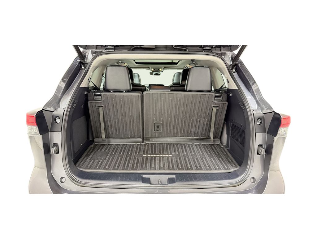 Thumbnail: 2021 Toyota Highlander - 18