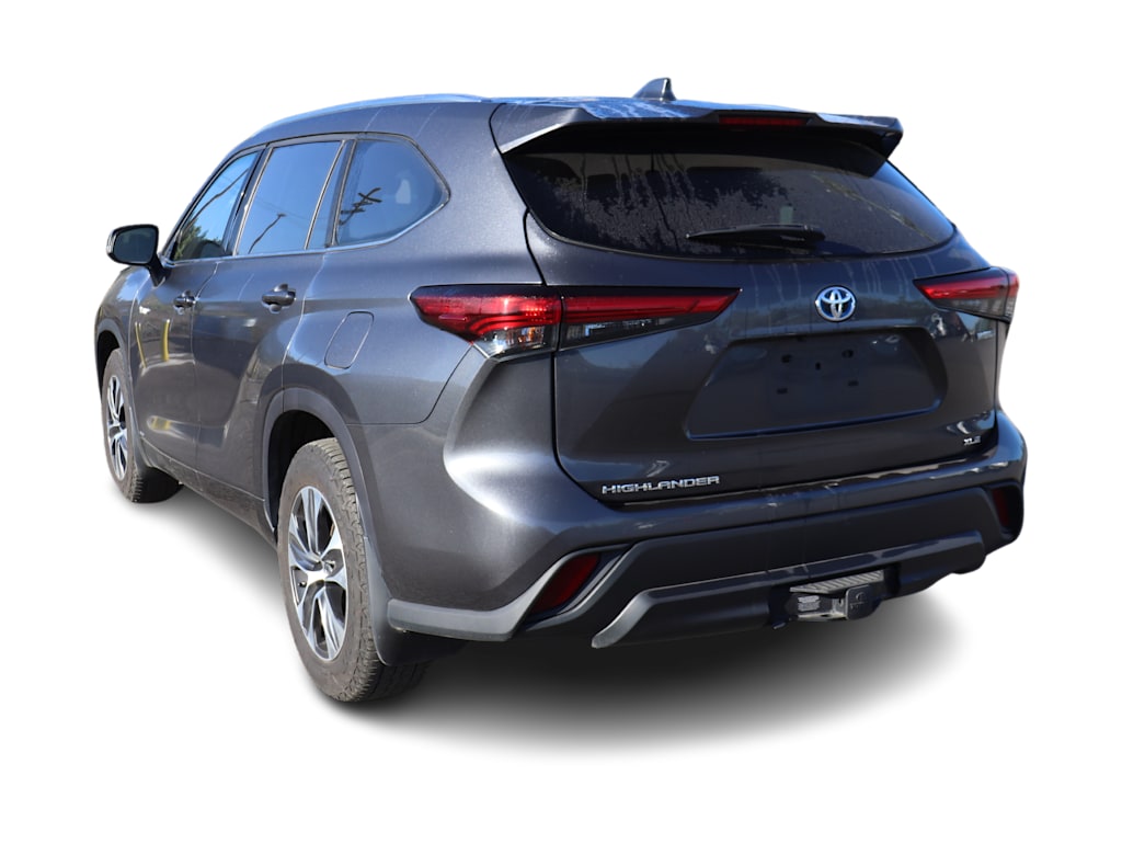 2021 Toyota Highlander XLE 3