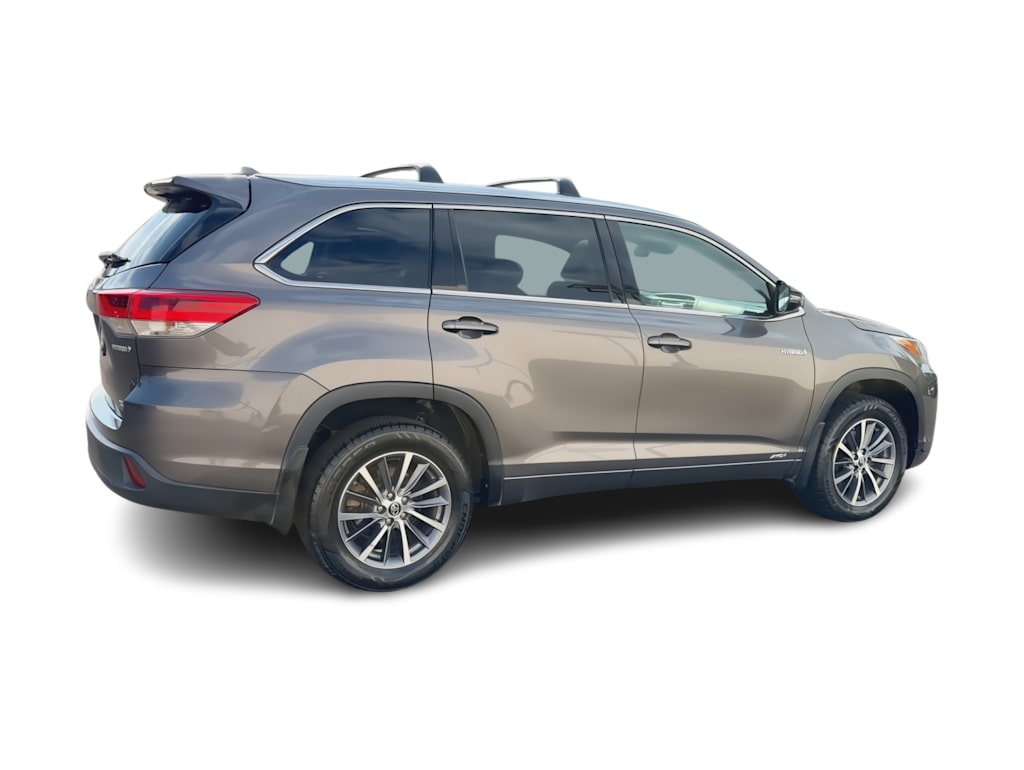 Thumbnail: 2017 Toyota Highlander - 24