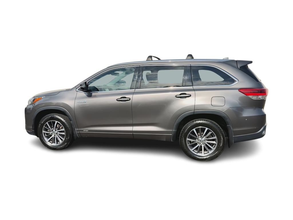 Thumbnail: 2017 Toyota Highlander - 22