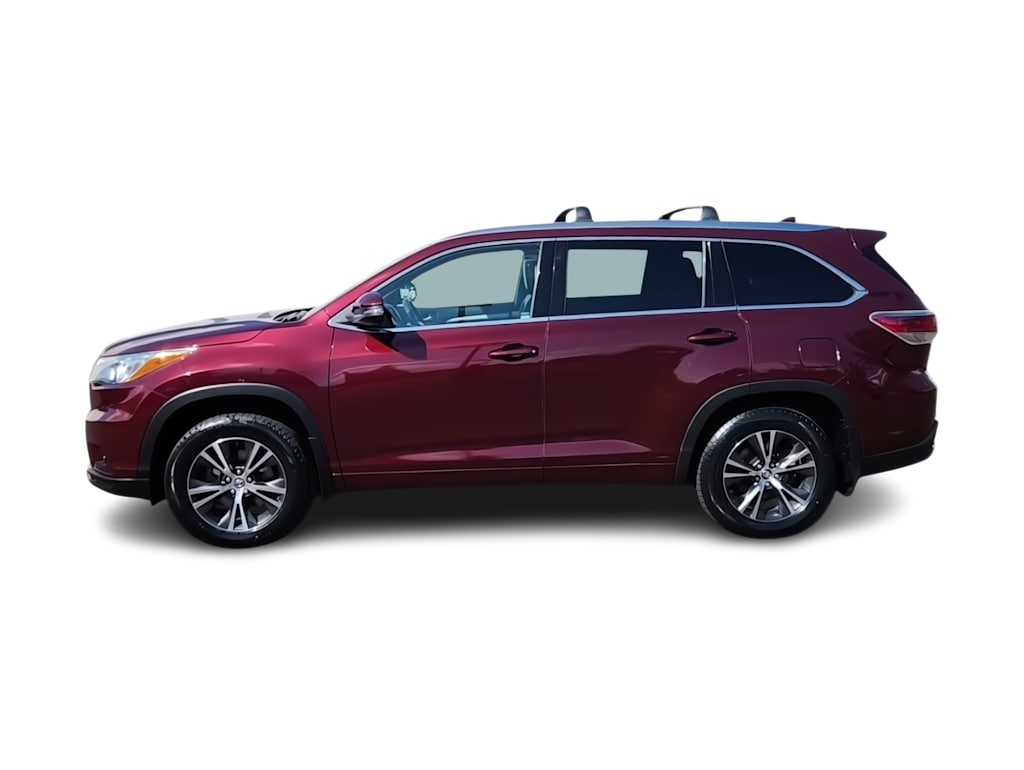 Thumbnail: 2016 Toyota Highlander - 20