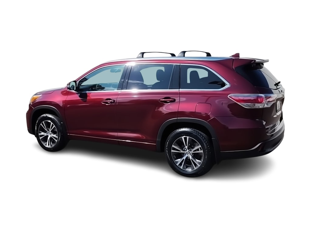 Thumbnail: 2016 Toyota Highlander - 21