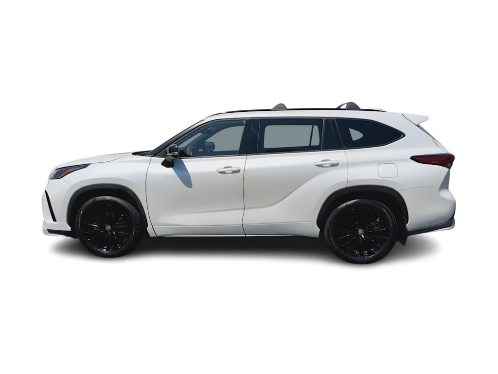 Thumbnail: 2023 Toyota Highlander - 3