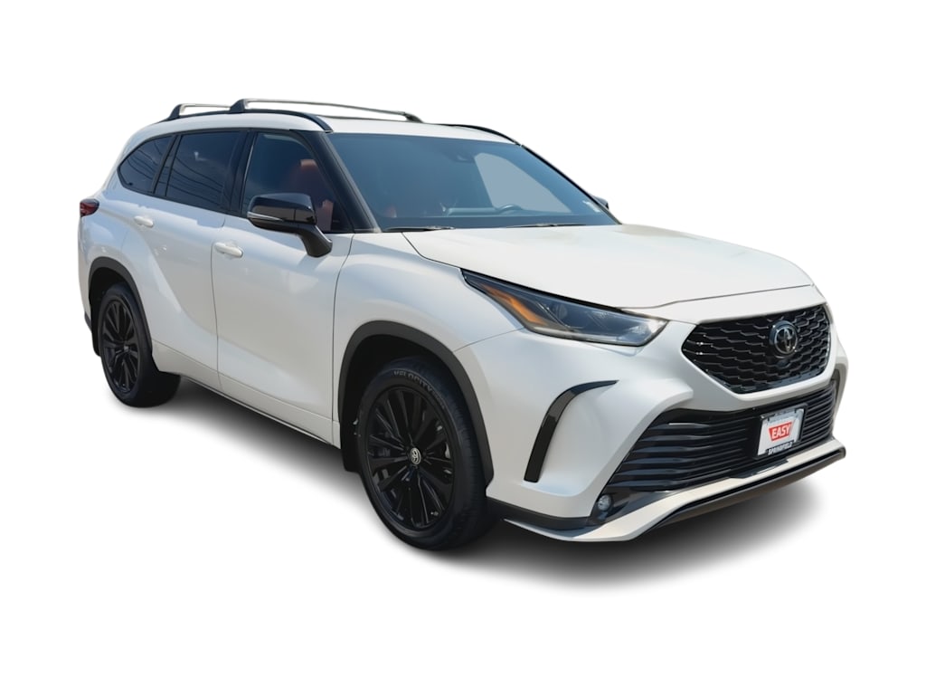 Thumbnail: 2023 Toyota Highlander - 21