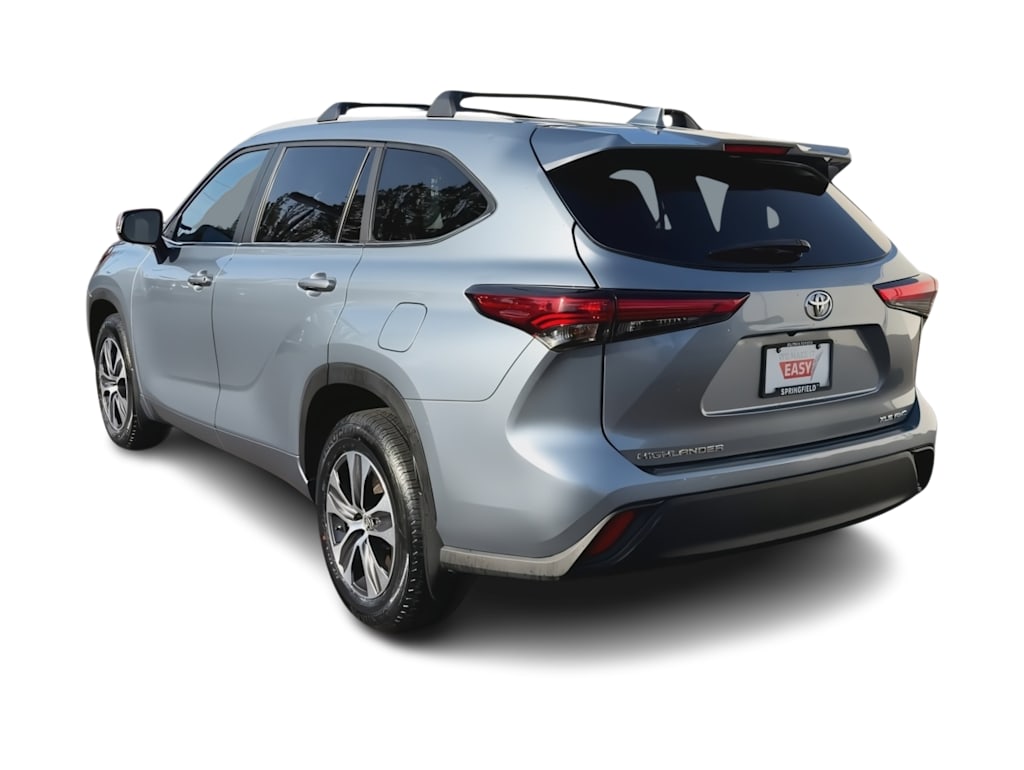 Thumbnail: 2023 Toyota Highlander - 4