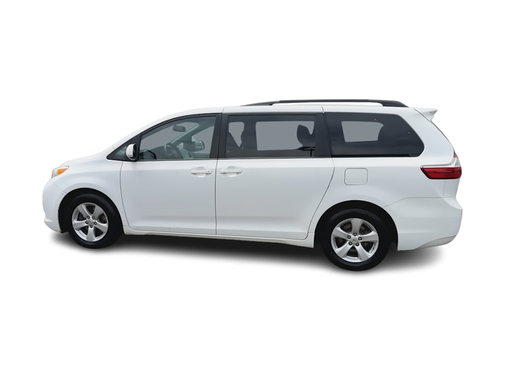 Thumbnail: 2015 Toyota Sienna - 20