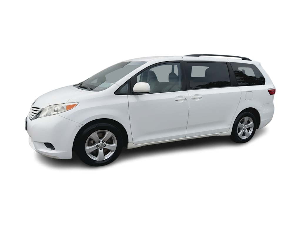 Thumbnail: 2015 Toyota Sienna - 3