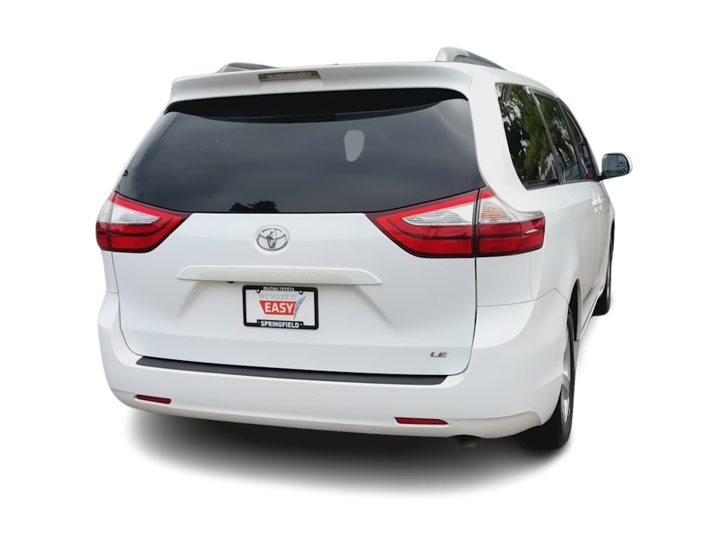 Thumbnail: 2015 Toyota Sienna - 21