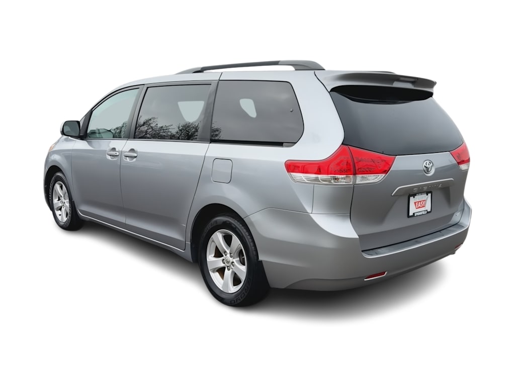 Thumbnail: 2013 Toyota Sienna - 4
