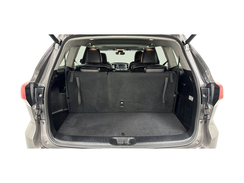 Thumbnail: 2017 Toyota Highlander - 18