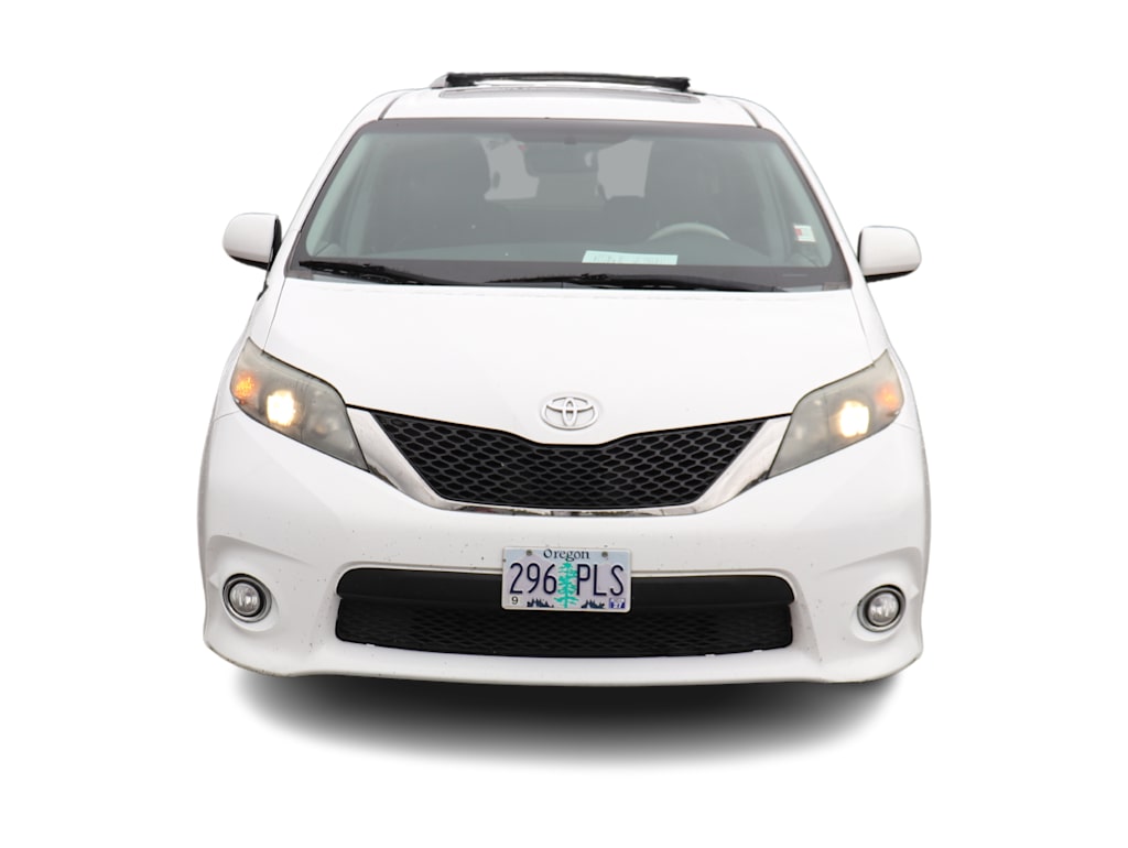 Thumbnail: 2014 Toyota Sienna - 6