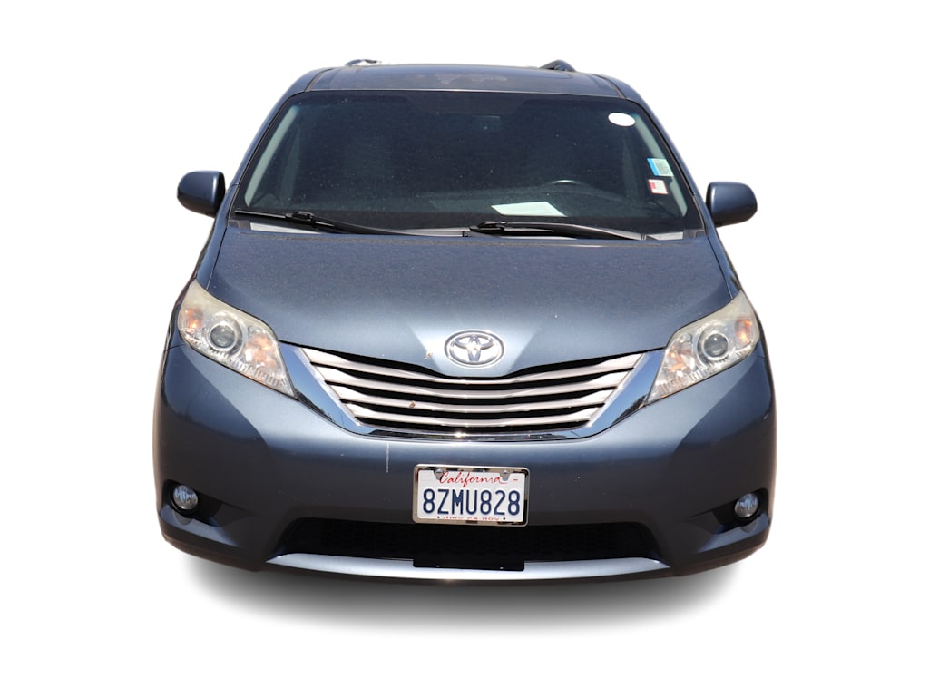 Thumbnail: 2015 Toyota Sienna - 6