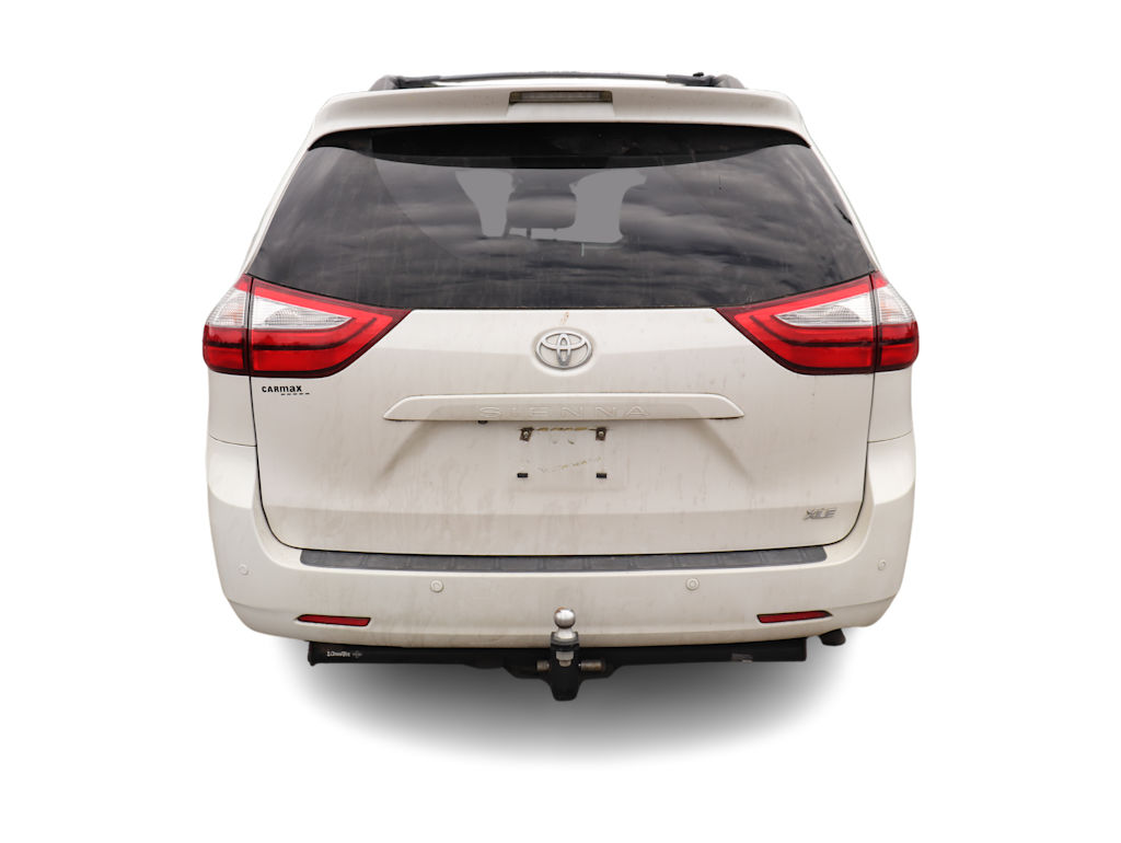 Thumbnail: 2015 Toyota Sienna - 5