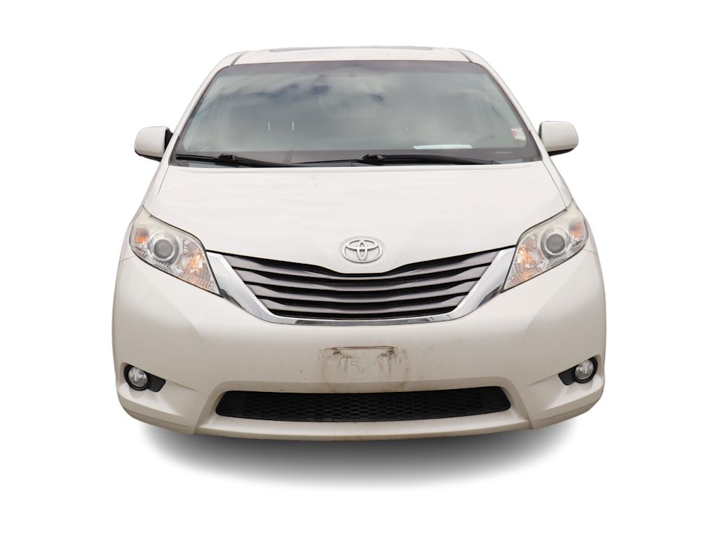Thumbnail: 2015 Toyota Sienna - 6