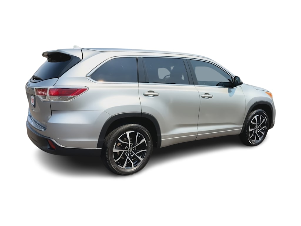Thumbnail: 2014 Toyota Highlander - 23