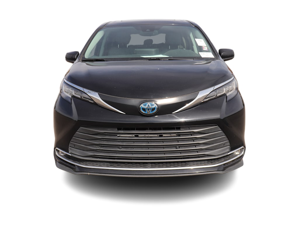 Thumbnail: 2022 Toyota Sienna - 8