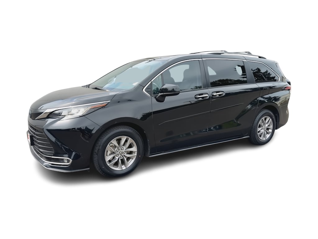 Thumbnail: 2022 Toyota Sienna - 22