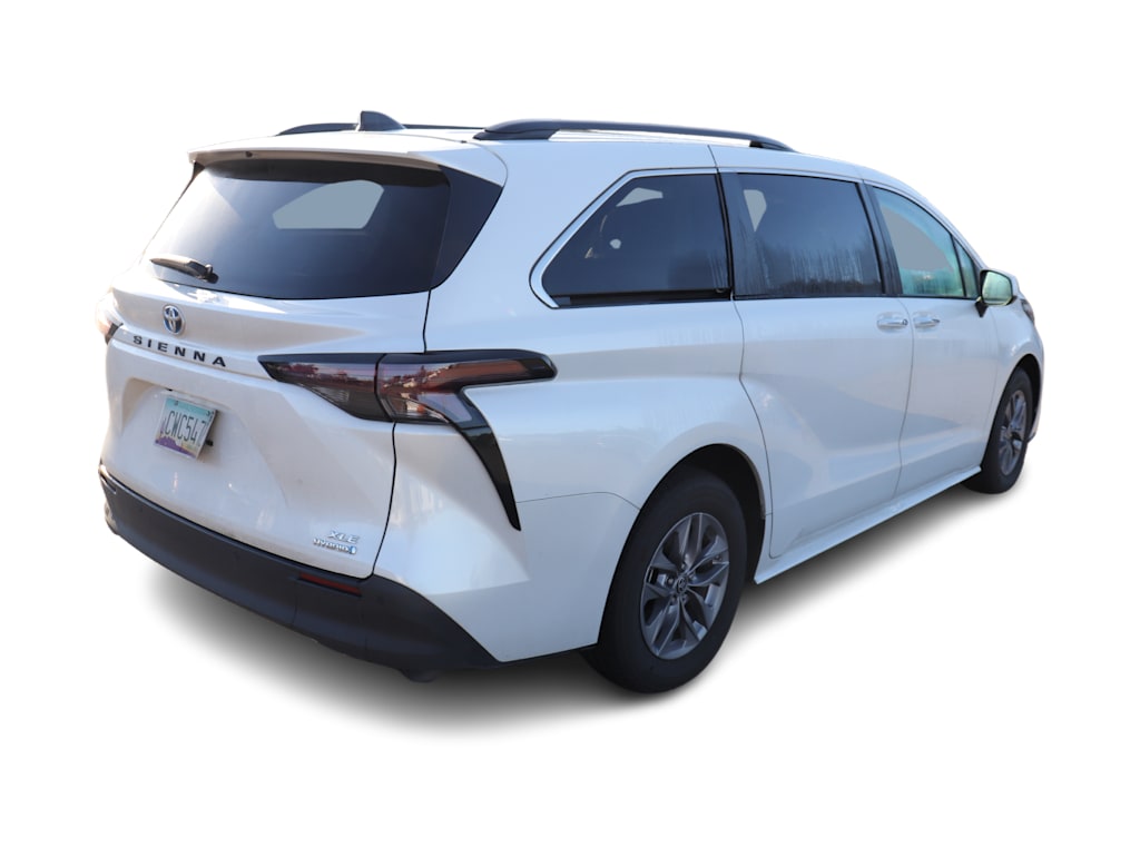 Thumbnail: 2024 Toyota Sienna - 11