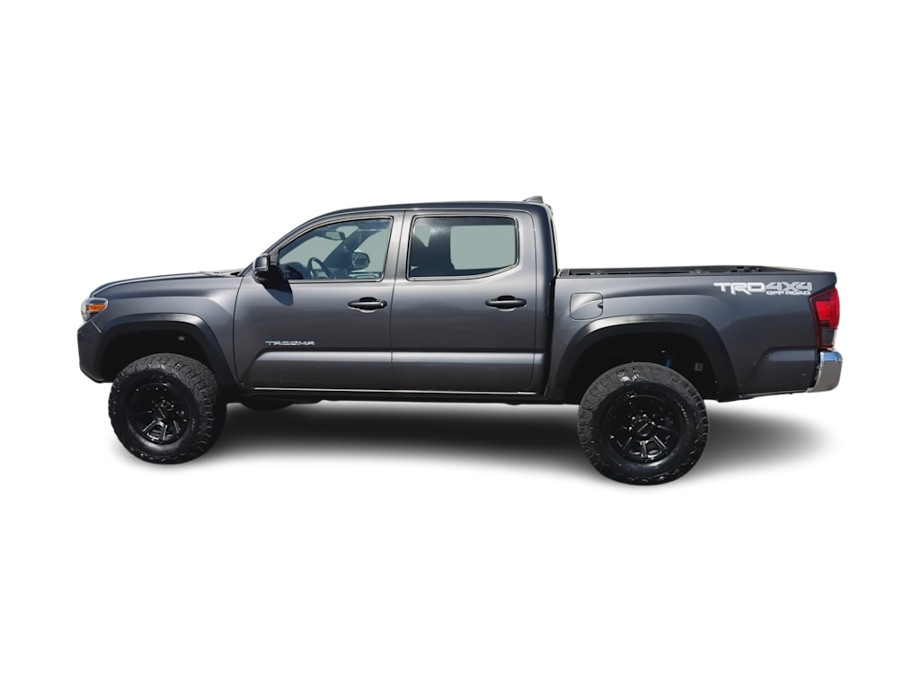 Thumbnail: 2019 Toyota Tacoma - 22