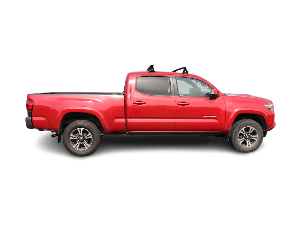 Thumbnail: 2018 Toyota Tacoma - 10