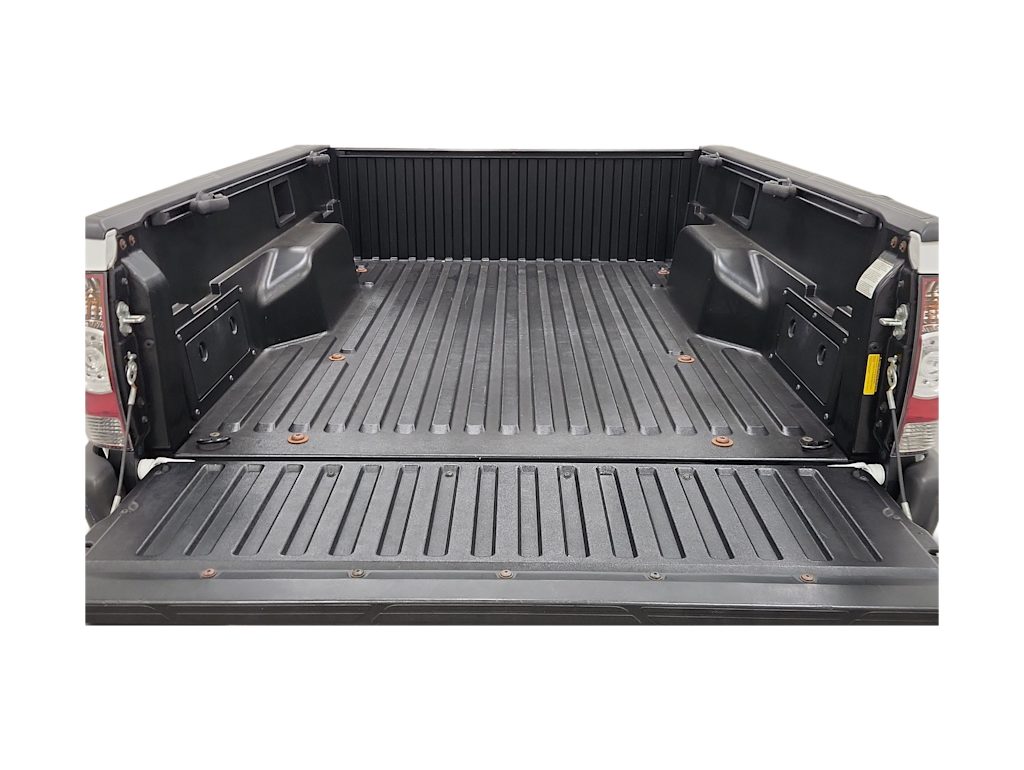Thumbnail: 2011 Toyota Tacoma - 15