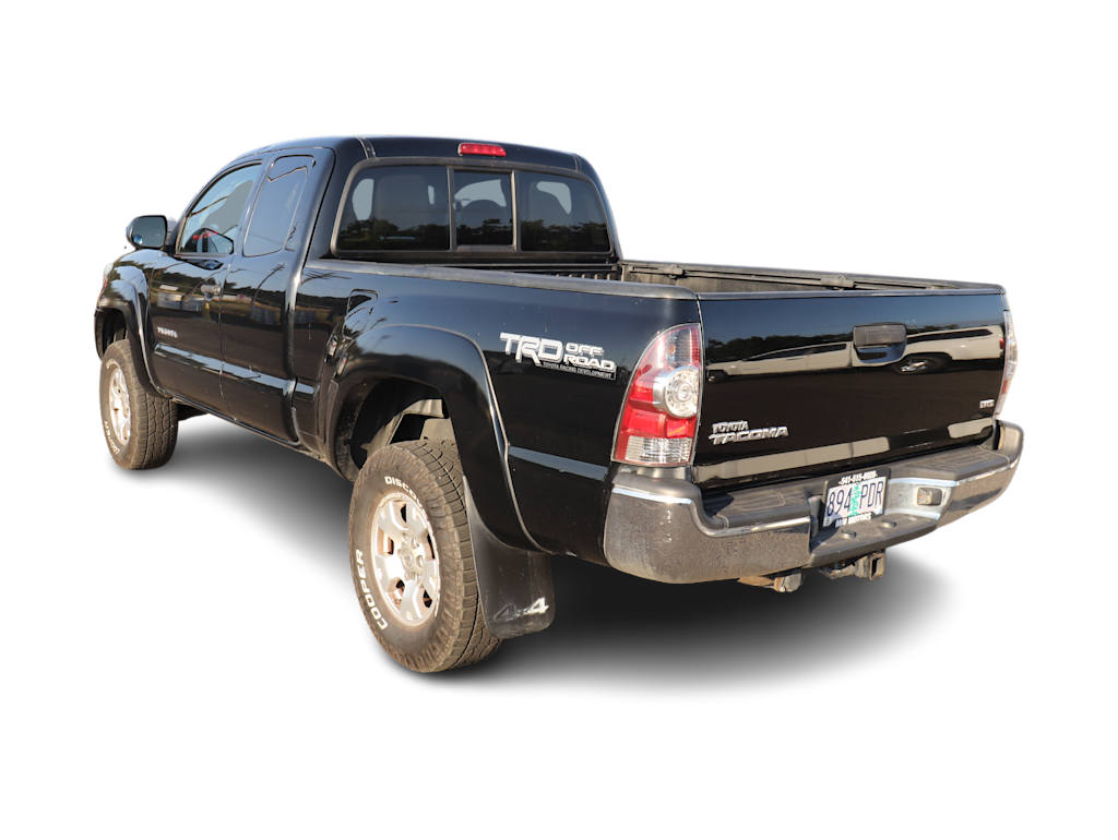 Thumbnail: 2013 Toyota Tacoma - 11
