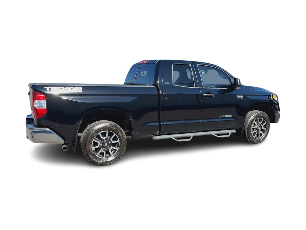 Thumbnail: 2015 Toyota Tundra - 22